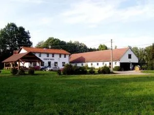 Stáj Newport - Vělopolí