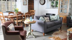 Courtyard Cottage at Stepps House