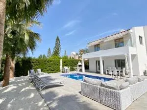 Luxury villa Roma near the beach - Maa
