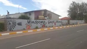 Die Windpomp Guesthouse - Khomas Region