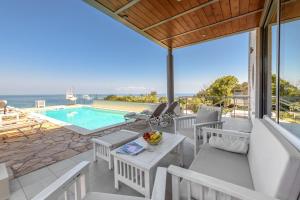 Villa Serenity - With Private Heated Pool