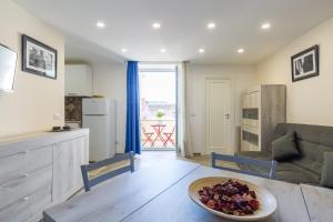 Il Vefio by Tizzano House