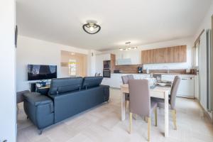 3-Br apartment near downtown Cannes Sea view parking