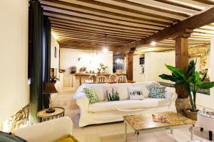 Casa Deluxe Herreros