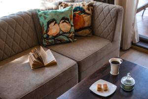 StayVista at The Winter Line with Complimentary Breakfast