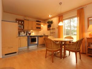 Fewo 4 Reetdachhaus Diplomatenweg 1 Fewo cc