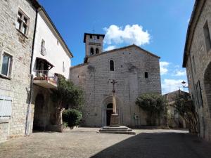 Gîte de charme au coeur de Ruoms avec terrasse