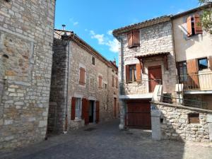 Appartements Gite de charme au coeur de Ruoms avec terrasse : photos des chambres