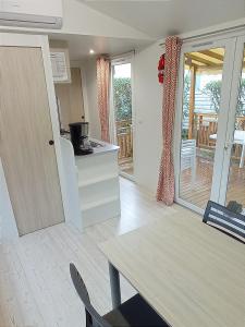 Campings camping 4 etoiles le lac des reves : photos des chambres