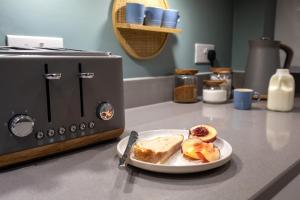 Courtyard Retreat- Free evening parking