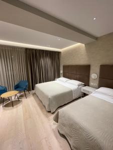 Triple Room room in Hotel Oresti Center
