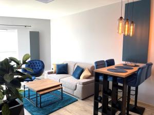 APARTAMENT ELEGANCE BLUE w Lets Sea