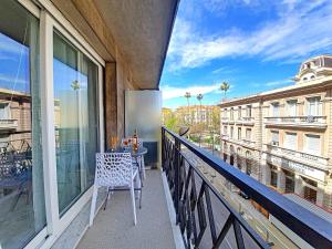 Nestor&Jeeves - FLOREAL BEACH - Central - Close sea