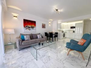 Nestor&Jeeves - FLOREAL BEACH - Central - Close sea