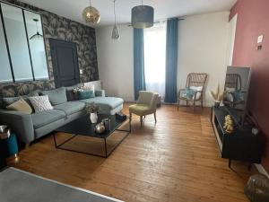 Maisons de vacances logement entier proche centre ville et circuit : photos des chambres