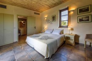 Double or Twin Room with Garden View room in Castello Antico