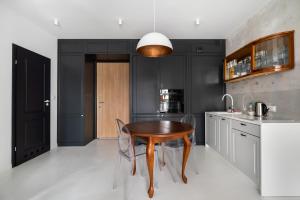 Wola Artistic Designer Apartment