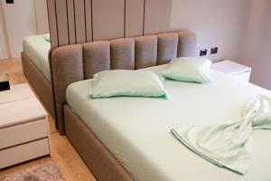 Rozas Apartment Tirana Center