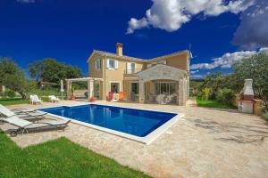 Villa Larisa 