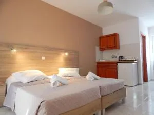 POLITIS STUDIOS - Kámpos