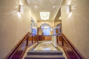 Pembridge Palace Hotel