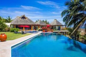 Irekua Beach House Ixtapa - Lázaro Cárdenas