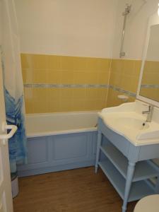 Maisons de vacances Locations LOC'MARIA - Location Professionnelle : photos des chambres