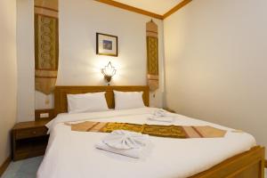 The Little Moon Residence