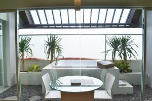 HARRIS Hotel & Residences Sunset Road