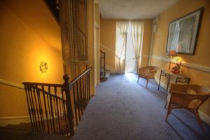 Hotels Hotel de Nevers : photos des chambres