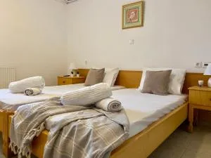 Yiayia's House, in Zipari Village "1" - Zipárion