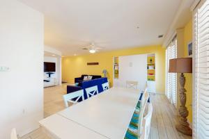 The Sanctuary - Dolphins and Daiquiris 110A