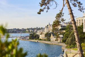 Appartements Appartement cosy 2 pers vue mer balcon hyper centre Dinard : photos des chambres