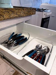 Descanso Ed. Timoneiro próximo orla