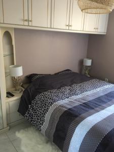 MAZET DE LA MER 54M2 LAVANDOU 100M PLAGE avec PISCINE