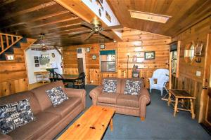Kelleys Kabin-290 by Big Bear Vacations