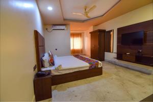 FabHotel Red Rose - Nr IIT Guwahati