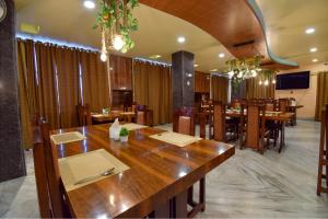 FabHotel Red Rose - Nr IIT Guwahati