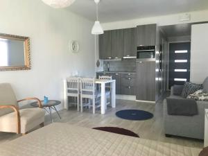 Hiekkakuja Studios by Hiekka Booking