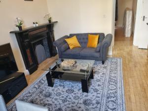 Spacious 1 Bed in West Kensington or Hammersmith