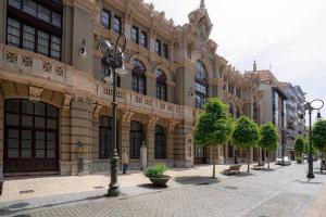 Apartamento Palacio Valdés, centro Avilés, con parking