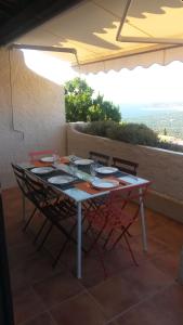 Appartements Les EMERAUDES : photos des chambres