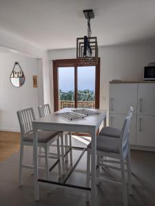 Maisons de vacances Maison proche lac, velos, parking : photos des chambres