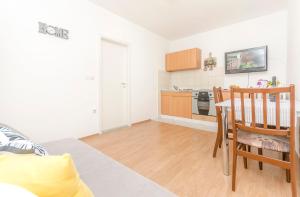 Apartment Ana