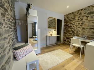 Appartements STUDIO HYPERCENTRE a 1 MN PLAGE ET DES PORTS : photos des chambres