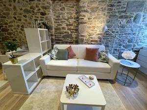 Appartements STUDIO HYPERCENTRE a 1 MN PLAGE ET DES PORTS : photos des chambres