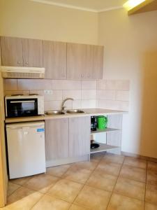 Antonis Rooms