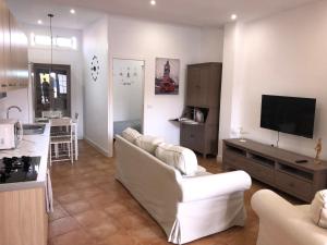 Acogedor Apartments A and B - Chío