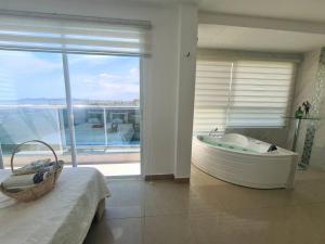 Ecusuites Playas Suite 3 Preference Balcón & Jacuzzi Vista al Mar