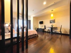 Sunway Resort Suites max 4 pax studio 1 mins walk to Sunway Pyramid